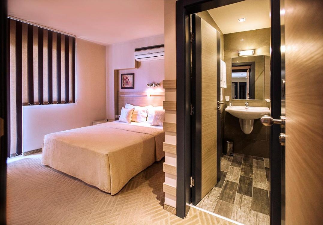 Expo Hotel Пловдив Экстерьер фото