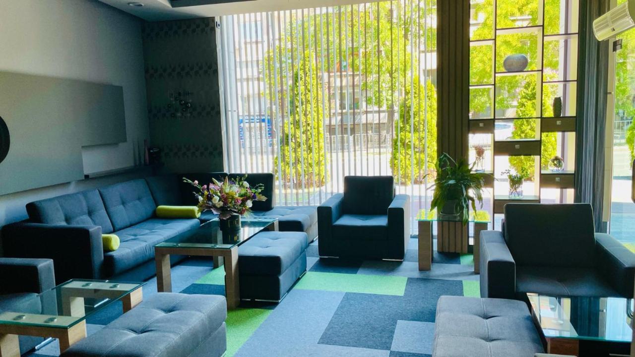 Expo Hotel Пловдив Экстерьер фото