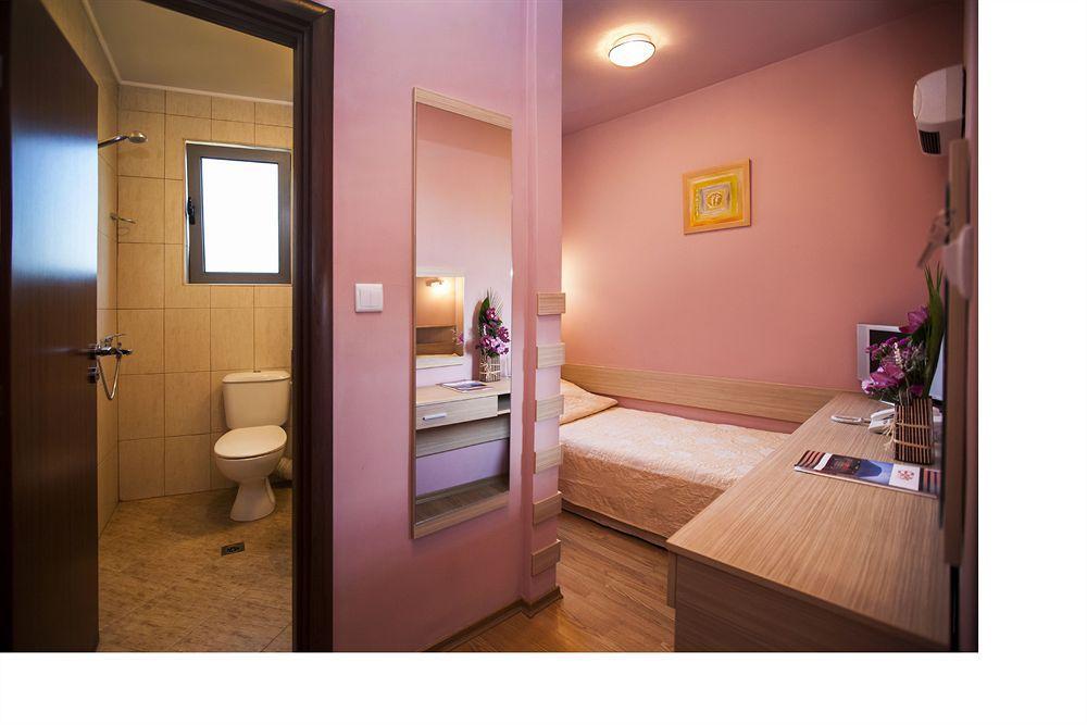 Expo Hotel Пловдив Экстерьер фото