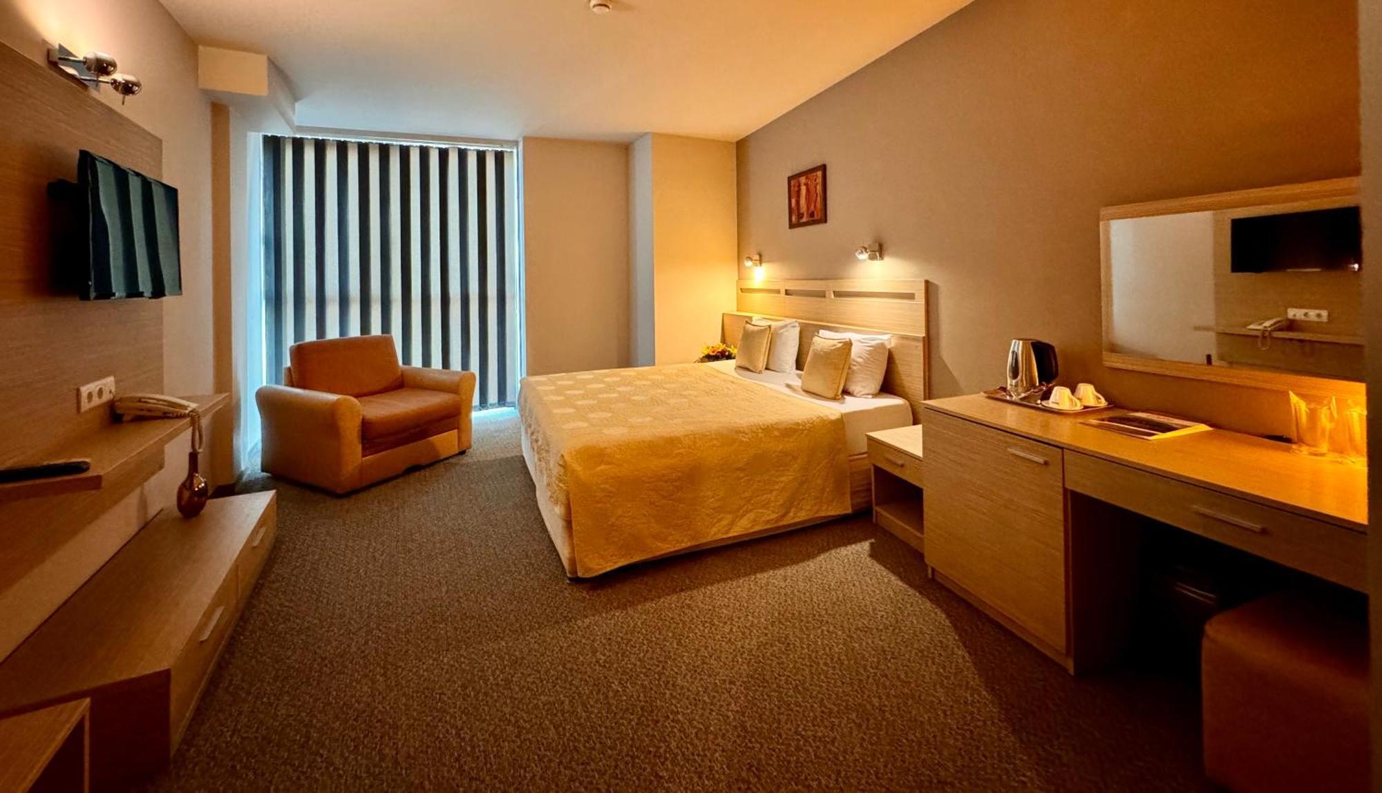 Expo Hotel Пловдив Экстерьер фото