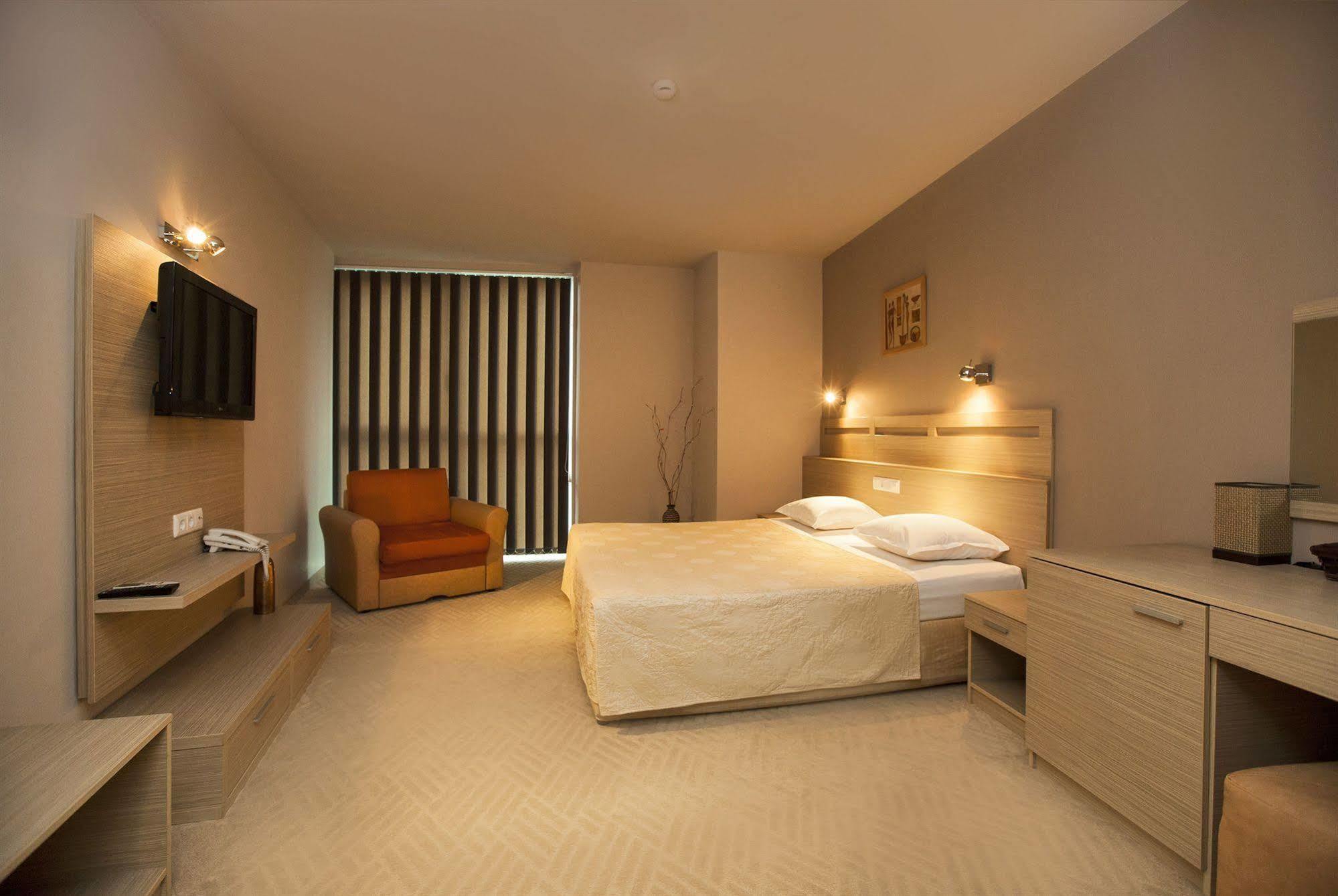 Expo Hotel Пловдив Экстерьер фото